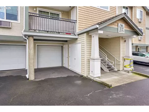 780 NW 185th Ave #105, Beaverton, OR 97006