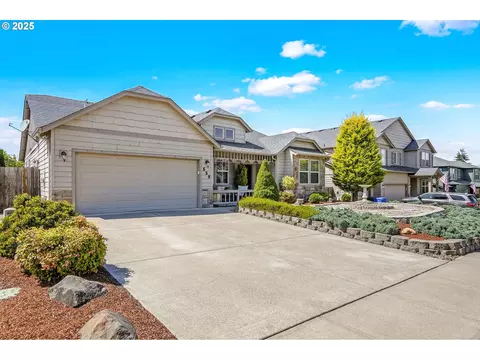 559 NW Eagle Feather St, Salem, OR 97304