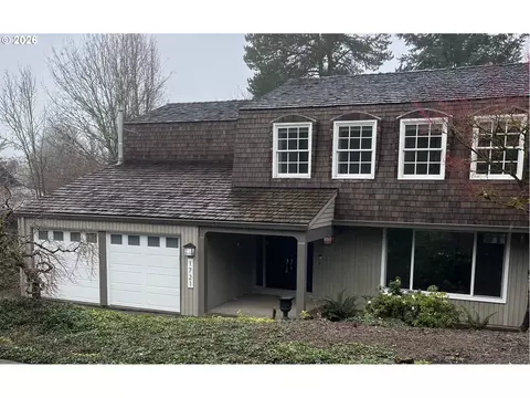 1721 Highland Dr, Lake Oswego, OR 97034