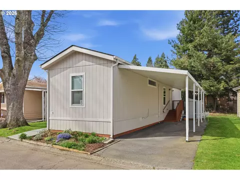 1475 Green Acres Rd #148, Eugene, OR 97408