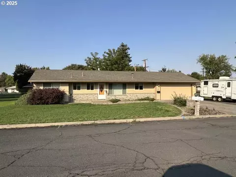1437 SW 40th St, Pendleton, OR 97801