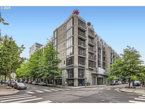 1030 NW 12th Ave #102, Portland, OR 97209