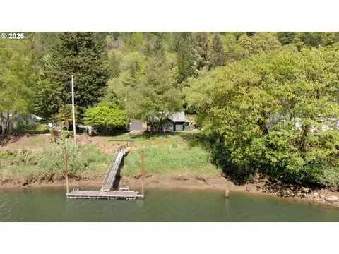 View/Area - 11085 E Mapleton Rd, Mapleton, OR 97453 photo 3 of 5