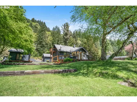 Exterior - 11085 E Mapleton Rd, Mapleton, OR 97453 photo 19 of 20