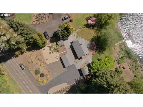 View/Area - 11085 E Mapleton Rd, Mapleton, OR 97453 photo 5 of 5