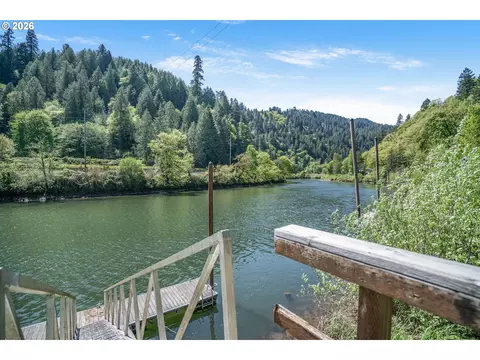 View/Area - 11085 E Mapleton Rd, Mapleton, OR 97453 photo 2 of 5