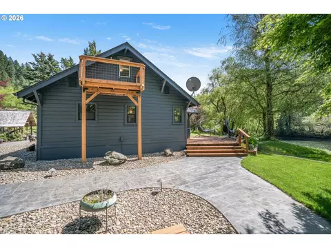 Exterior - 11085 E Mapleton Rd, Mapleton, OR 97453 photo 9 of 20