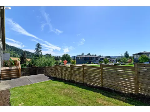 Exterior - 4255 SW Brixton Ave, Gresham, OR 97080 photo 5 of 6
