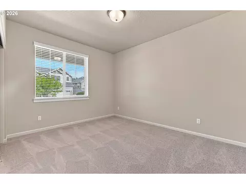 Bedroom - 4255 SW Brixton Ave, Gresham, OR 97080 photo 4 of 5