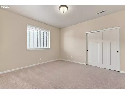 Bedroom - 4255 SW Brixton Ave, Gresham, OR 97080 photo 2 of 5
