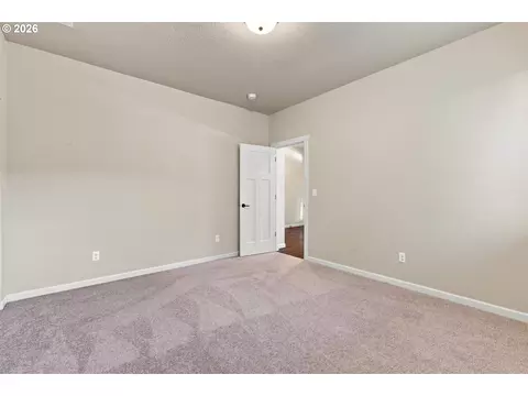 Bedroom - 4255 SW Brixton Ave, Gresham, OR 97080 photo 3 of 5