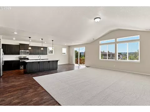 Living - 4255 SW Brixton Ave, Gresham, OR 97080 photo 1 of 7