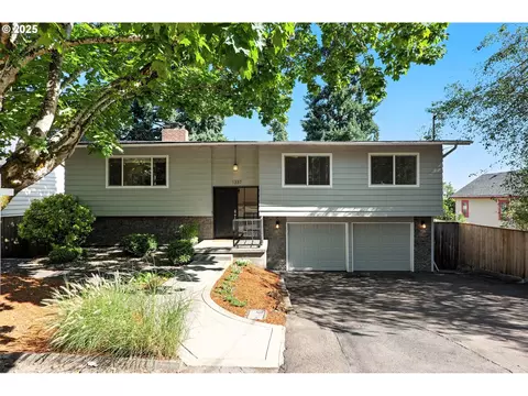 1237 Cedar St, Lake Oswego, OR 97034
