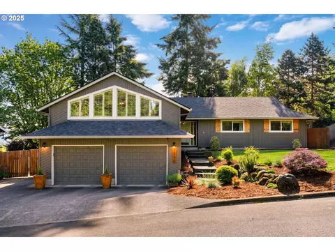 7780 Blinkhorn Way, Gladstone, OR 97027