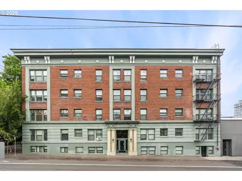 1631 NW Everett St #403, Portland, OR 97209