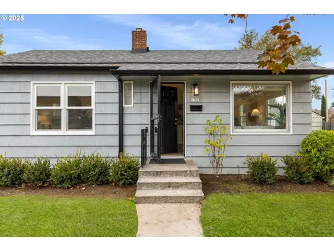 1323 NE 63rd Ave, Portland, OR 97213