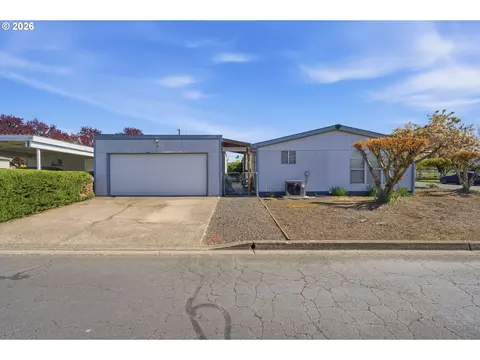 1145 SW Cypress St #1, Mcminnville, OR 97128