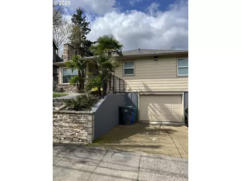53 SE 74th Ave, Portland, OR 97215