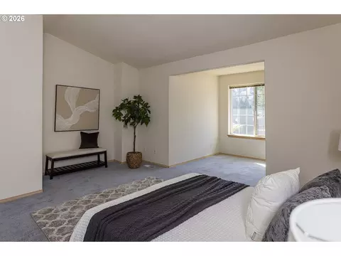 Bedroom - 11595 SE Springcrest Dr, Clackamas, OR 97015 photo 1 of 3
