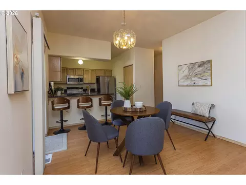 Dining - 11595 SE Springcrest Dr, Clackamas, OR 97015 photo 1 of 2