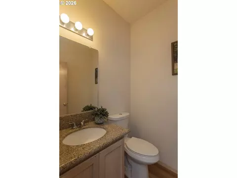 Bath - 11595 SE Springcrest Dr, Clackamas, OR 97015 photo 1 of 4