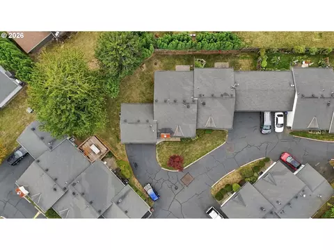 View/Area - 909 NE Cochran Ave, Gresham, OR 97030 photo 4 of 5