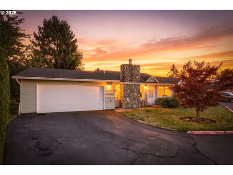 Exterior - 909 NE Cochran Ave, Gresham, OR 97030 photo 2 of 3