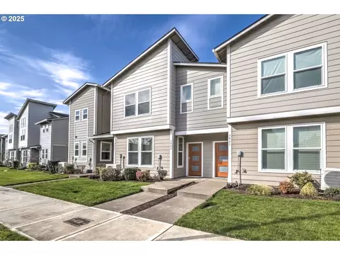 7957 SEngelmann St, Hillsboro, OR 97123