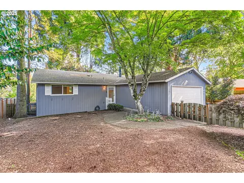 825 Oak St, Lake Oswego, OR 97034