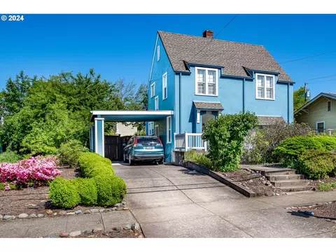 2223 Alder St, Eugene, OR 97405