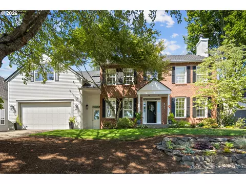 4707 Avery Ln, Lake Oswego, OR 97035