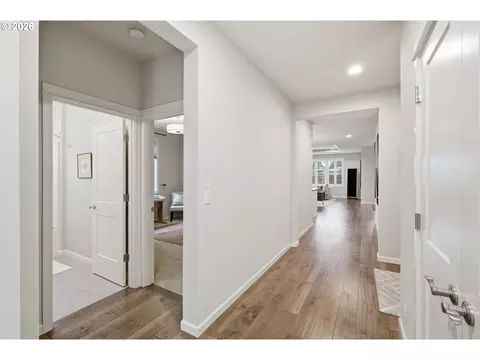 Entry Way - 2179 Clemson Way, Eugene, OR 97408 photo 3 of 3