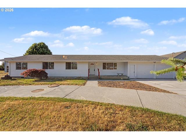 8757 Parr Rd, Gervais, OR 97026