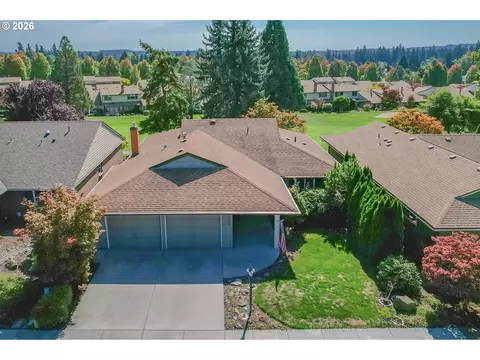 10360 SW Highland Dr, Tigard, OR 97224
