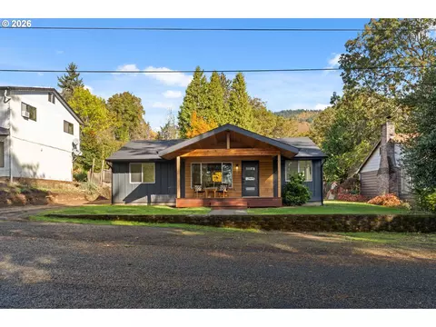 646 SE Oak St, White Salmon, WA 98672