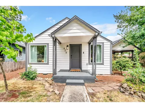 428 W Centennial Blvd, Springfield, OR 97477