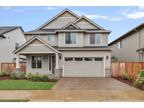 1009 NE 17th Ave, Canby, OR 97013