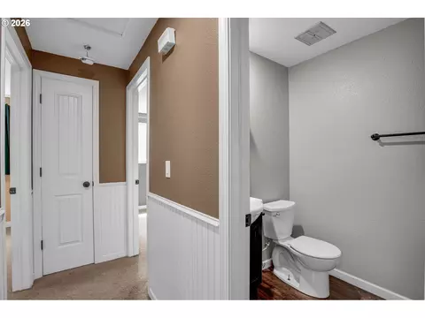 Entry Way - 35310 Skogan Rd, Sandy, OR 97055 photo 1 of 2