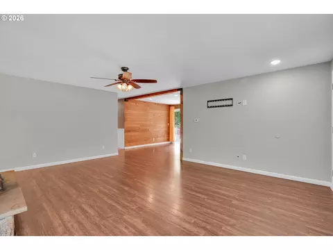 Living - 35310 Skogan Rd, Sandy, OR 97055 photo 2 of 8