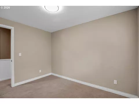 Bedroom - 35310 Skogan Rd, Sandy, OR 97055 photo 2 of 9