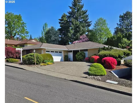 12765 SW Prince Albert St, King City, OR 97224