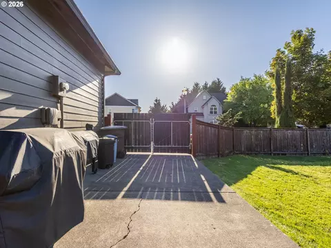 Exterior - 2445 NW 29th Ave, Camas, WA 98607 photo 6 of 7