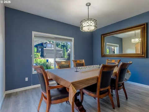 Dining - 2445 NW 29th Ave, Camas, WA 98607 photo 1 of 2
