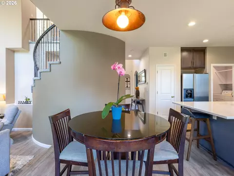 Dining - 2445 NW 29th Ave, Camas, WA 98607 photo 2 of 2