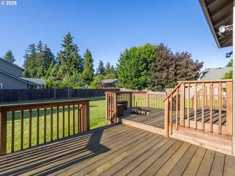 Exterior - 2445 NW 29th Ave, Camas, WA 98607 photo 4 of 7