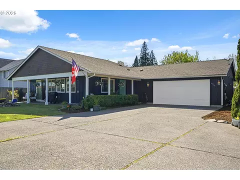 624 N Pershing St, Mount Angel, OR 97362