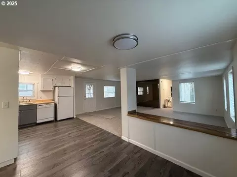 37600 Sunset St #26, Sandy, OR 97055 photo 3