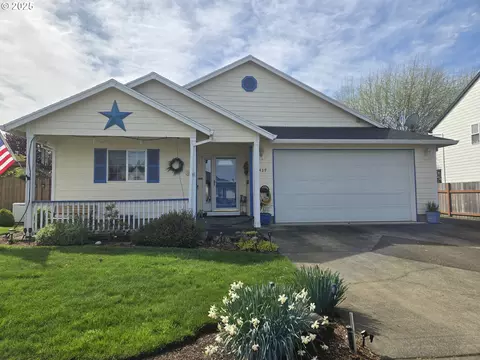 439 SE 9th Ave, Canby, OR 97013