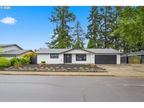 987 Travis Ave, Eugene, OR 97404