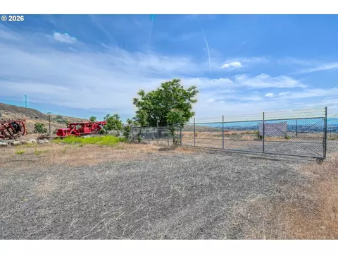 1150 Airport Rd, Pendleton, OR 97801 photo 3